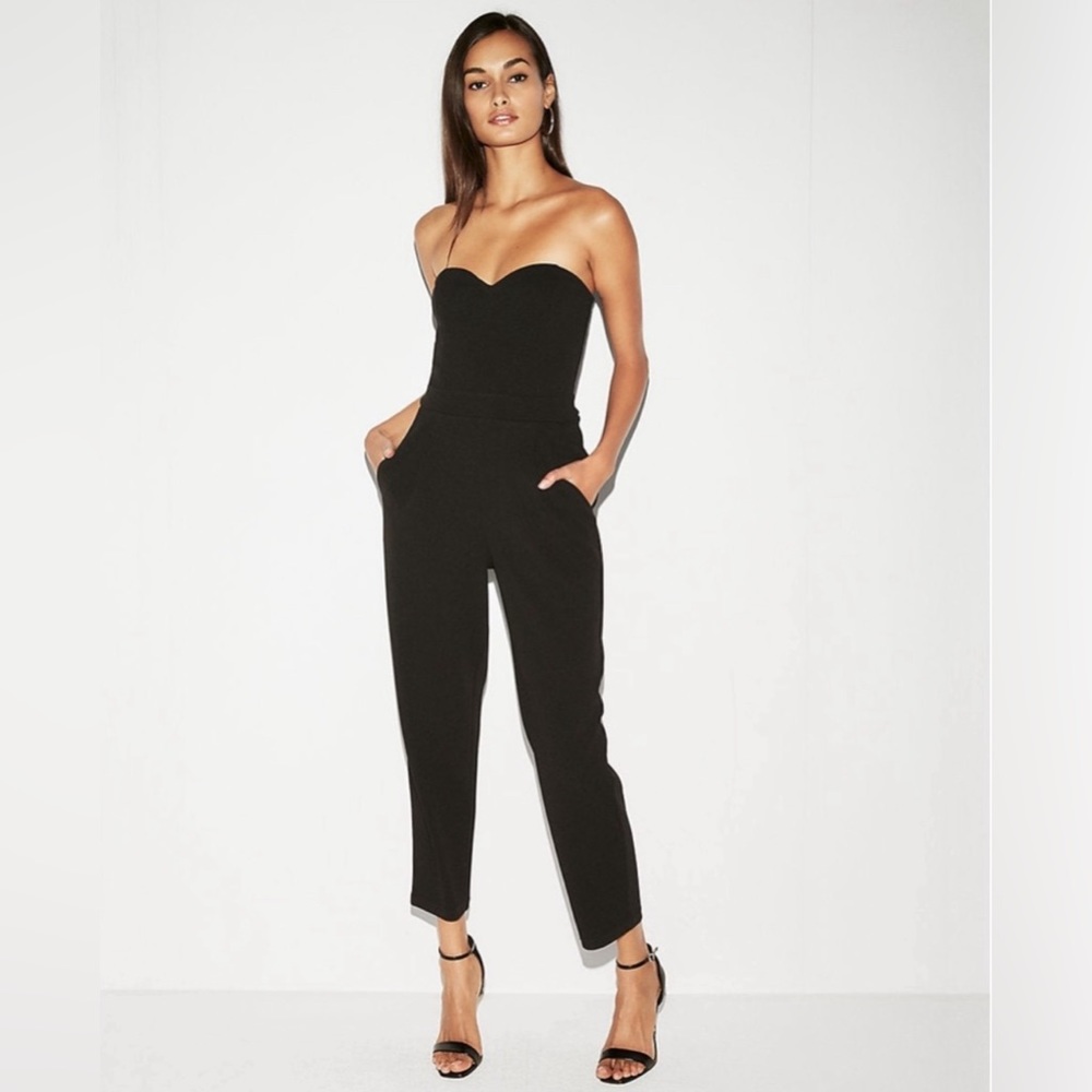EXPRESS Strapless Sweetheart
Neckline Jumpsuit in Pitch Black. NWT